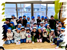 �i����
